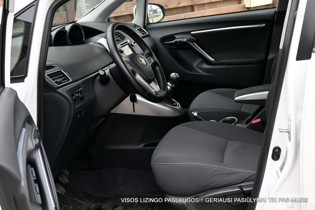 Toyota Verso, 2.0 l., Минивэн