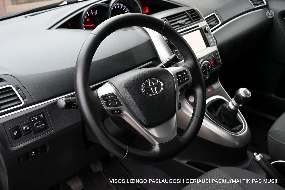 Toyota Verso, 2.0 l., Минивэн