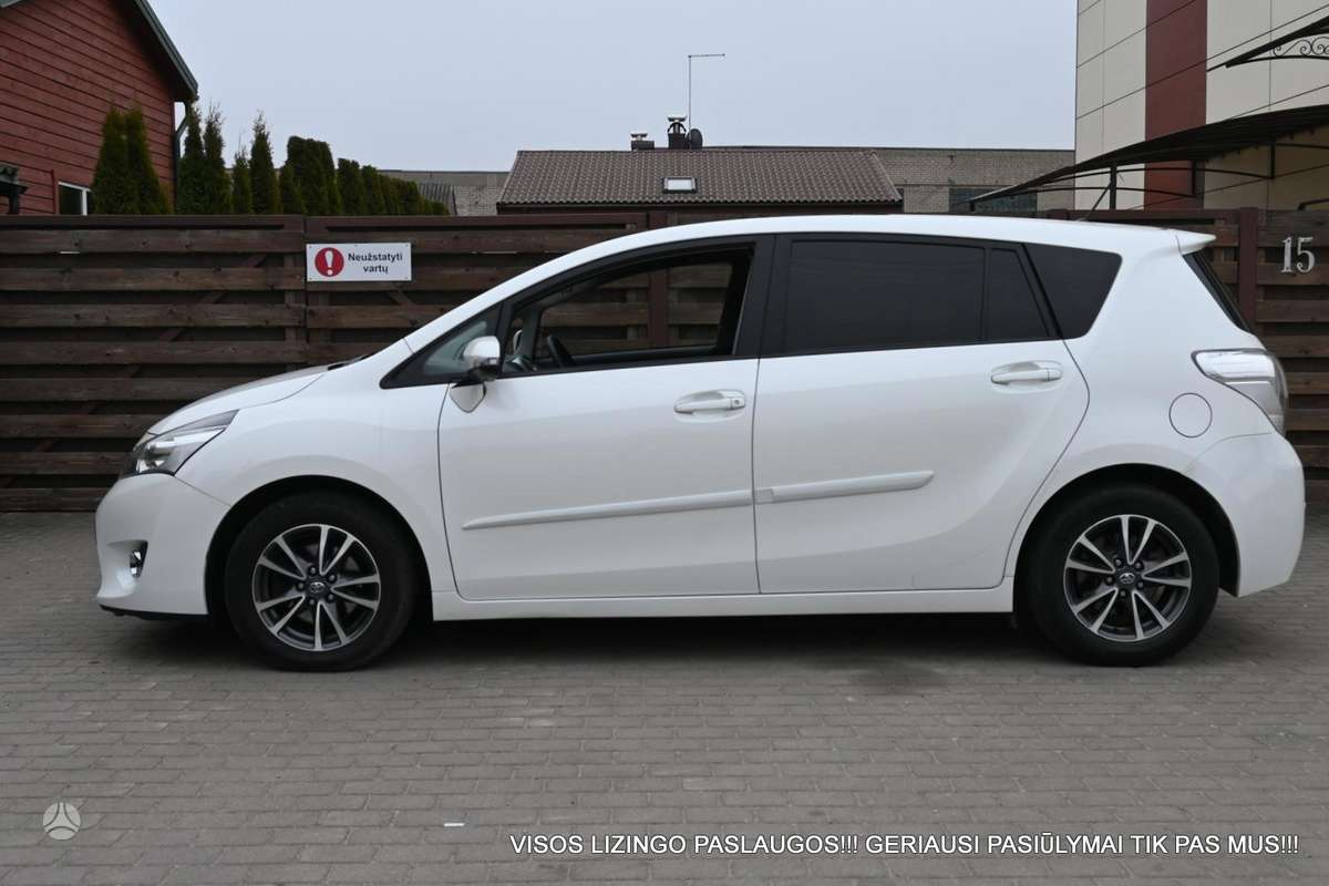 Toyota Verso, 2.0 l., Минивэн