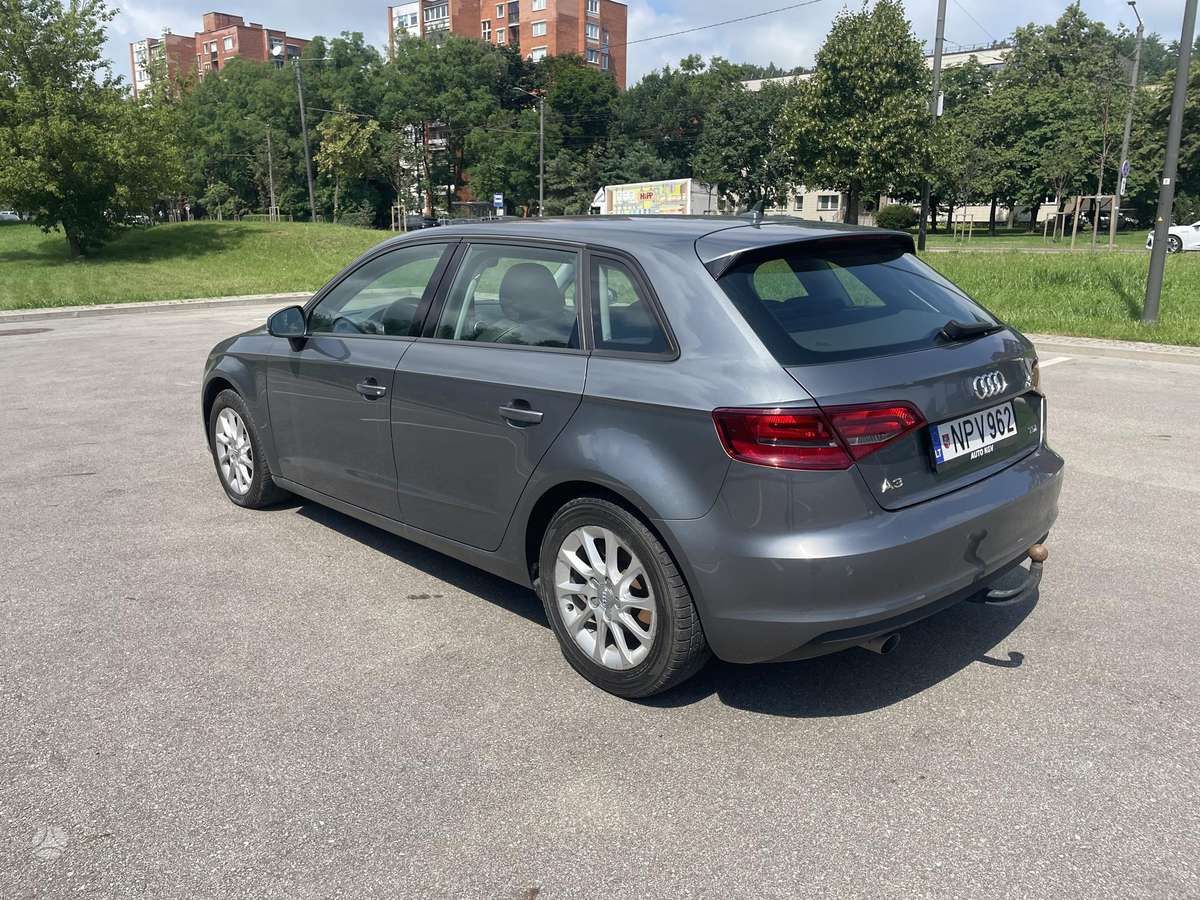 Audi A3, 1.6 l., Хэтчбек