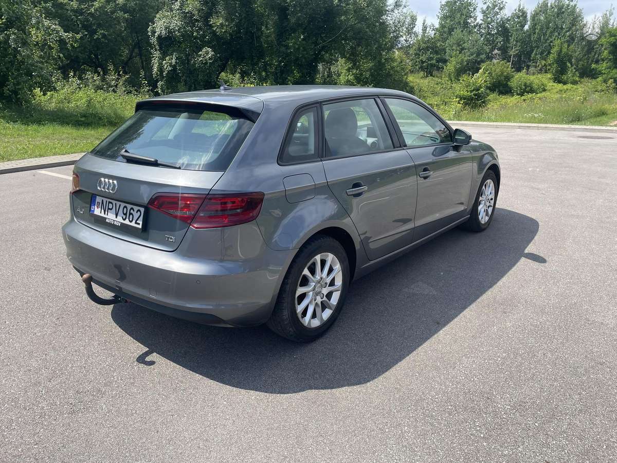 Audi A3, 1.6 l., Хэтчбек