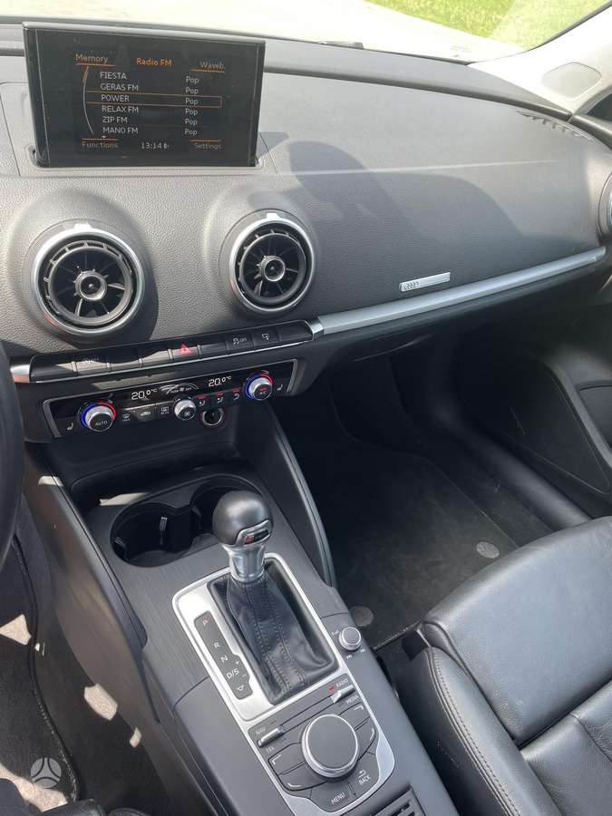 Audi A3, 1.6 l., Хэтчбек