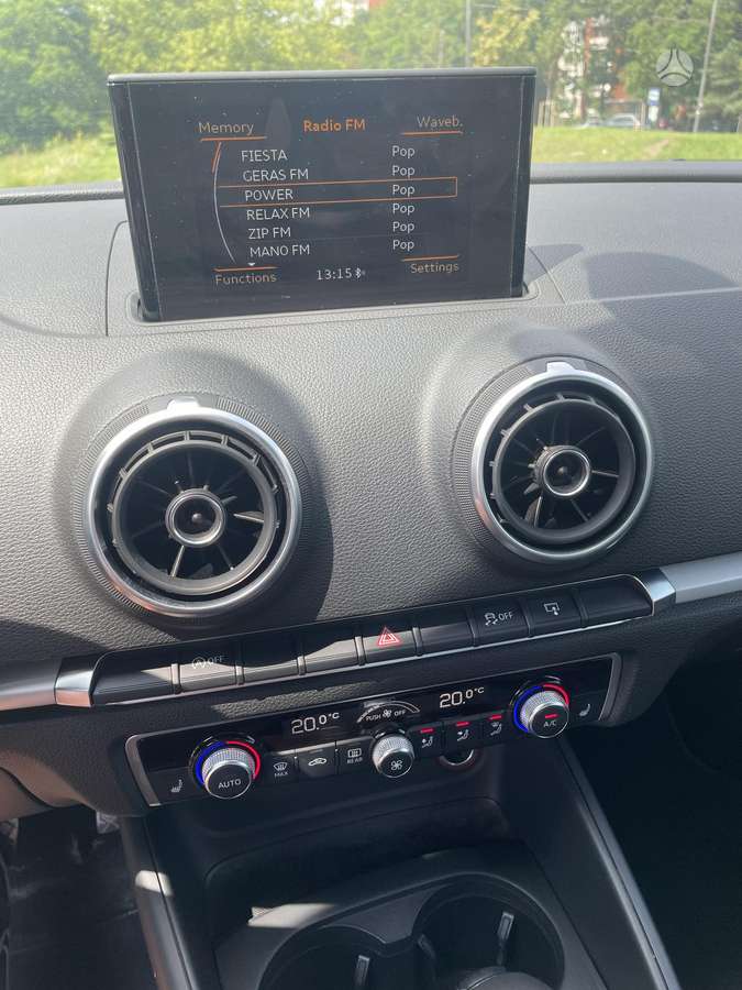 Audi A3, 1.6 l., hatchback