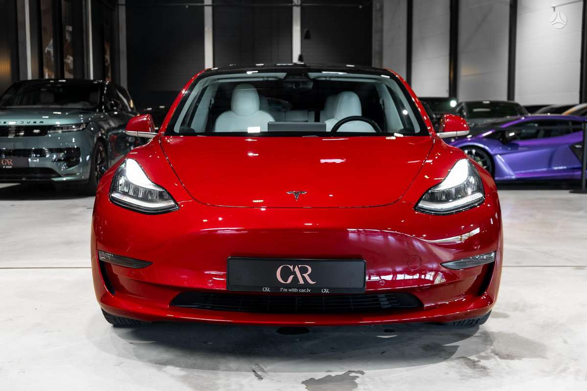 Tesla Model 3, 81 кВт·ч, Хэтчбек