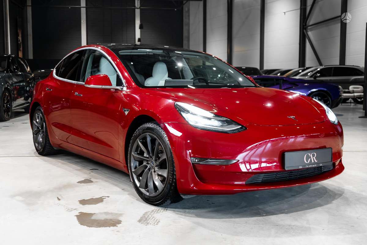 Tesla Model 3, 81 кВт·ч, Хэтчбек