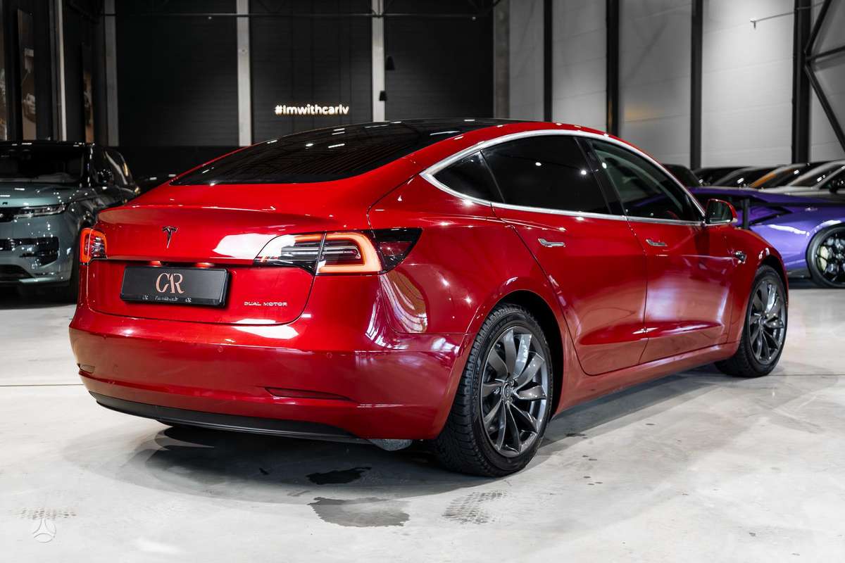 Tesla Model 3, 81 кВт·ч, Хэтчбек