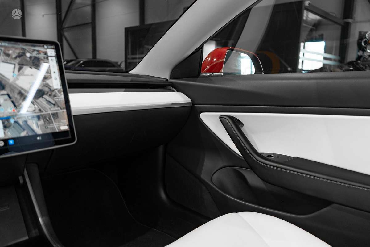 Tesla Model 3, 81 kWh, hečbekas