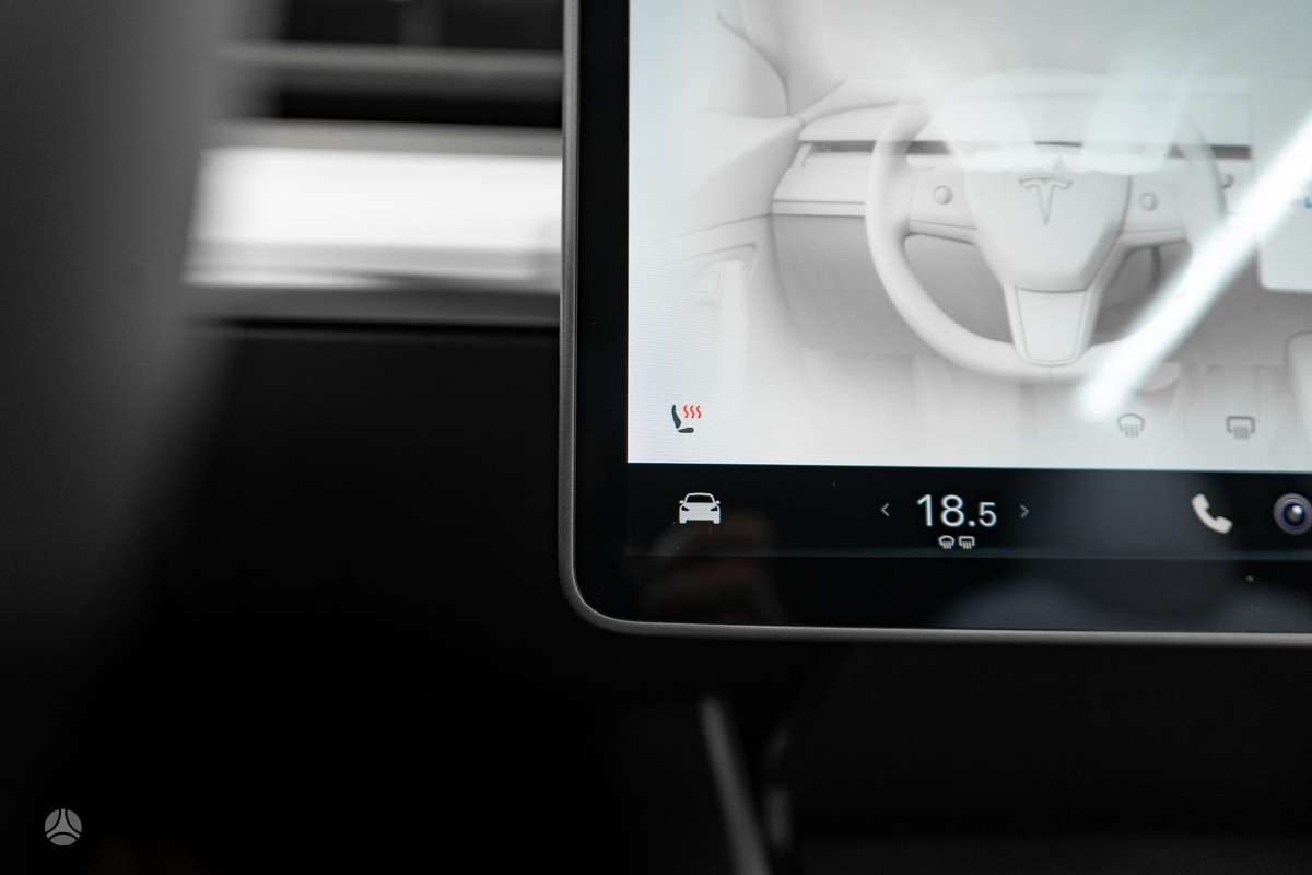 Tesla Model 3, 81 kWh, hečbekas