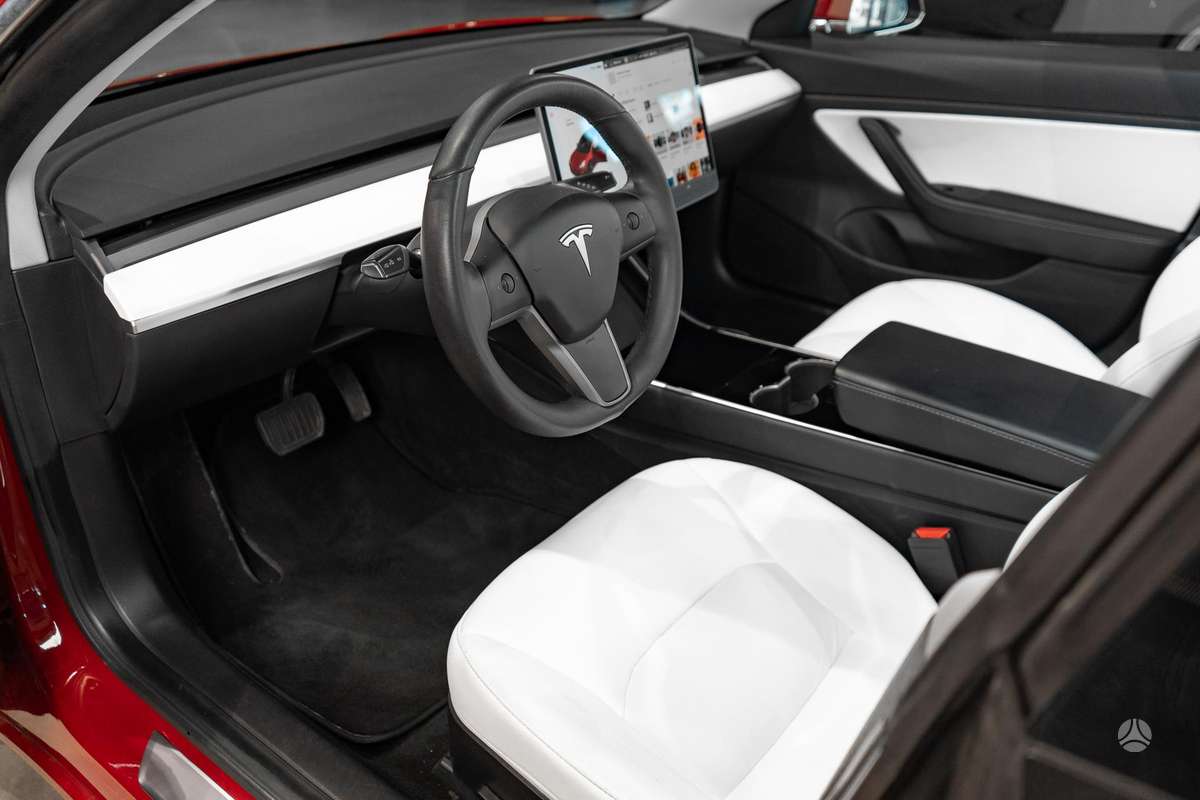 Tesla Model 3, 81 кВт·ч, Хэтчбек