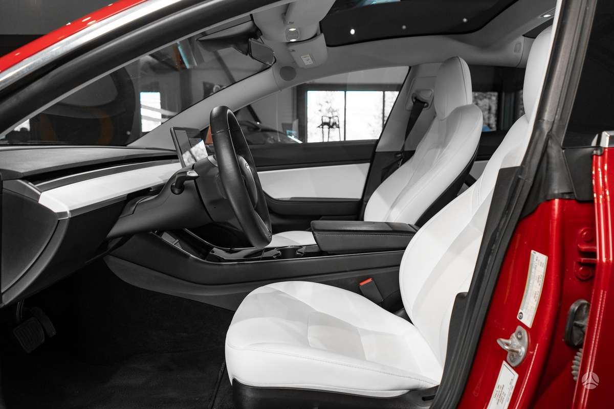 Tesla Model 3, 81 кВт·ч, Хэтчбек