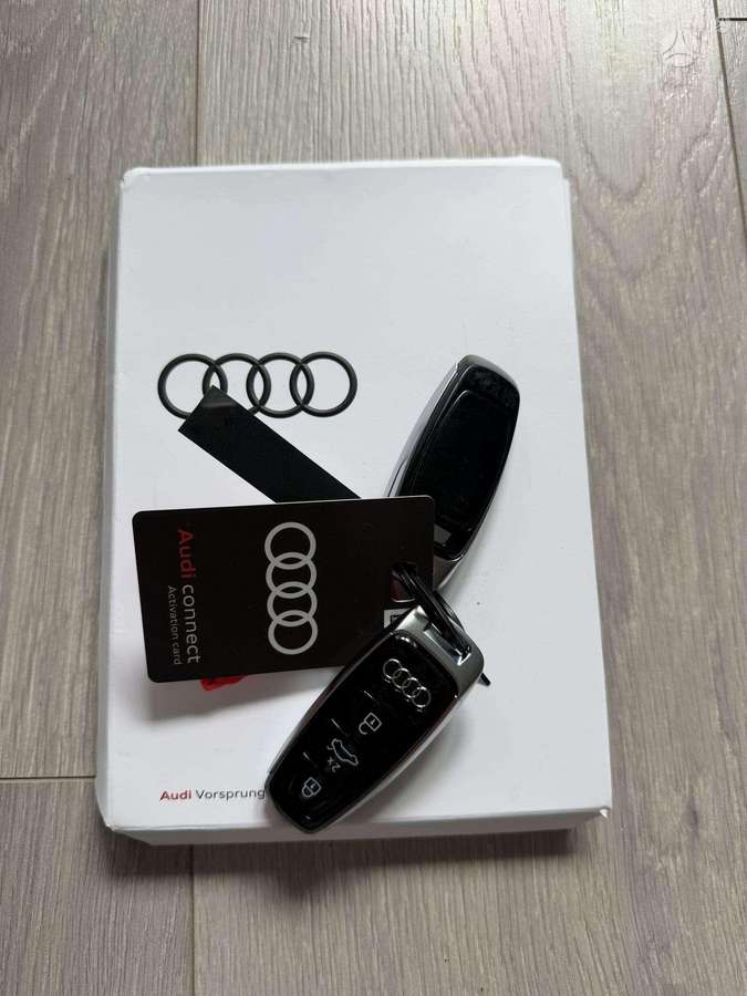 Audi e-tron, 95 kWh, off-road / crossover