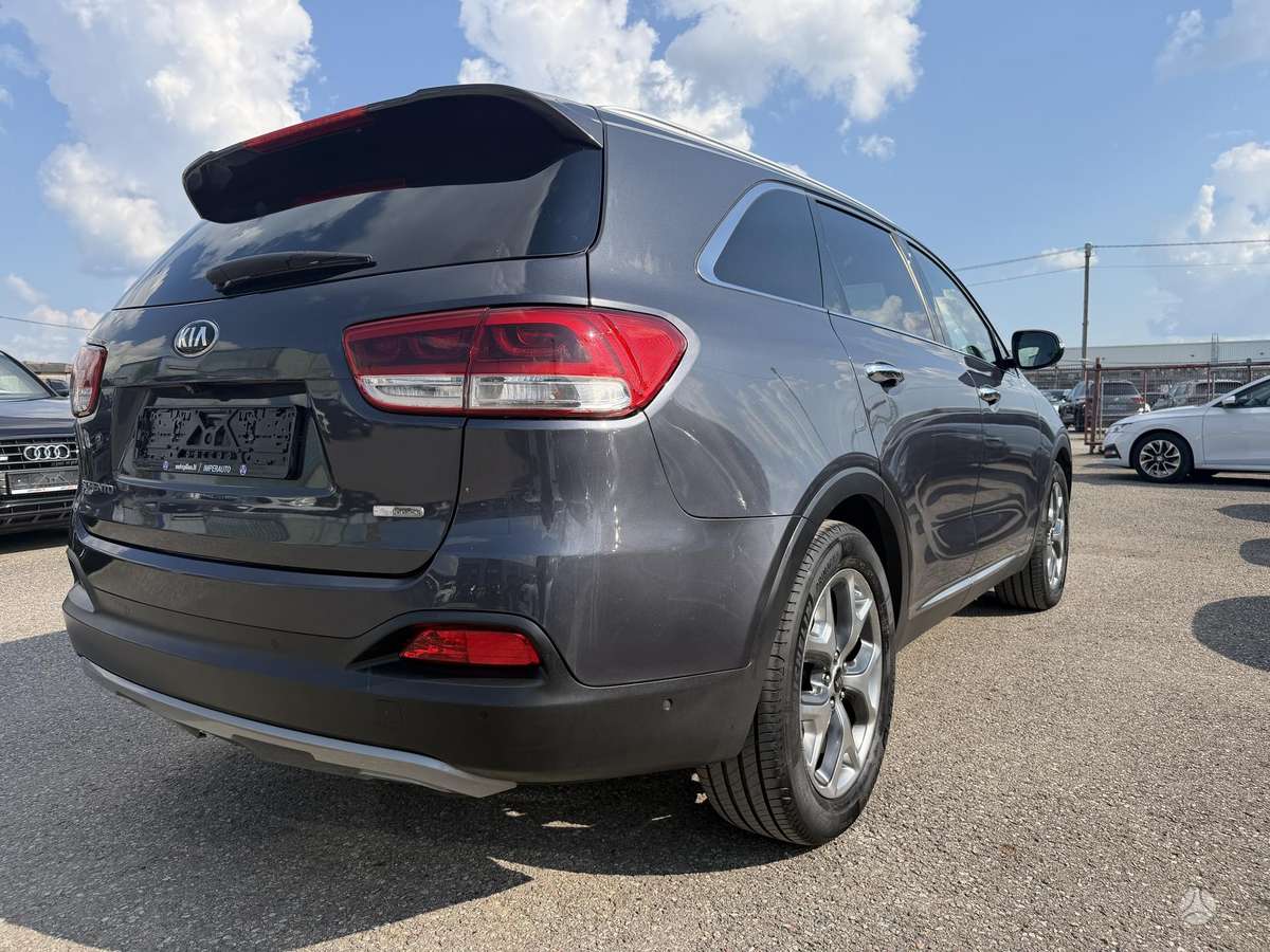 Kia Sorento, 2.2 l., off-road / crossover
