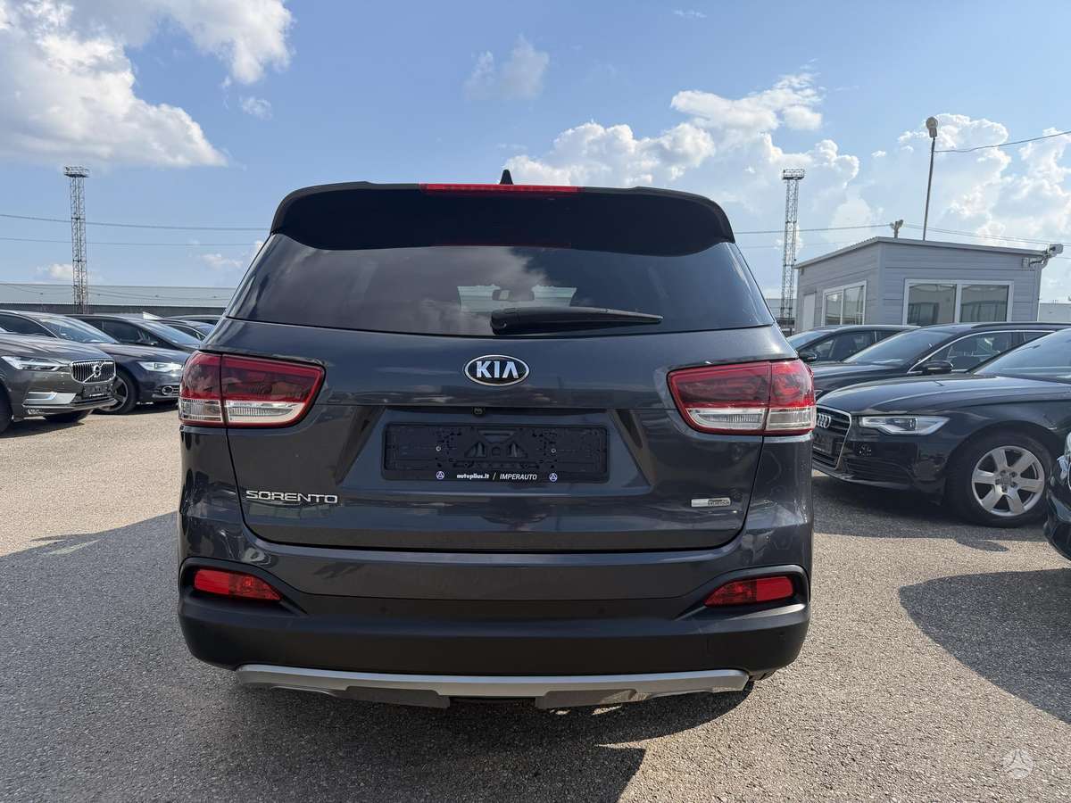 Kia Sorento, 2.2 l., off-road / crossover