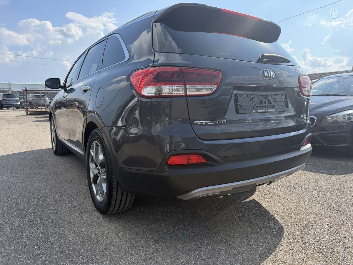 Kia Sorento, 2.2 l., off-road / crossover