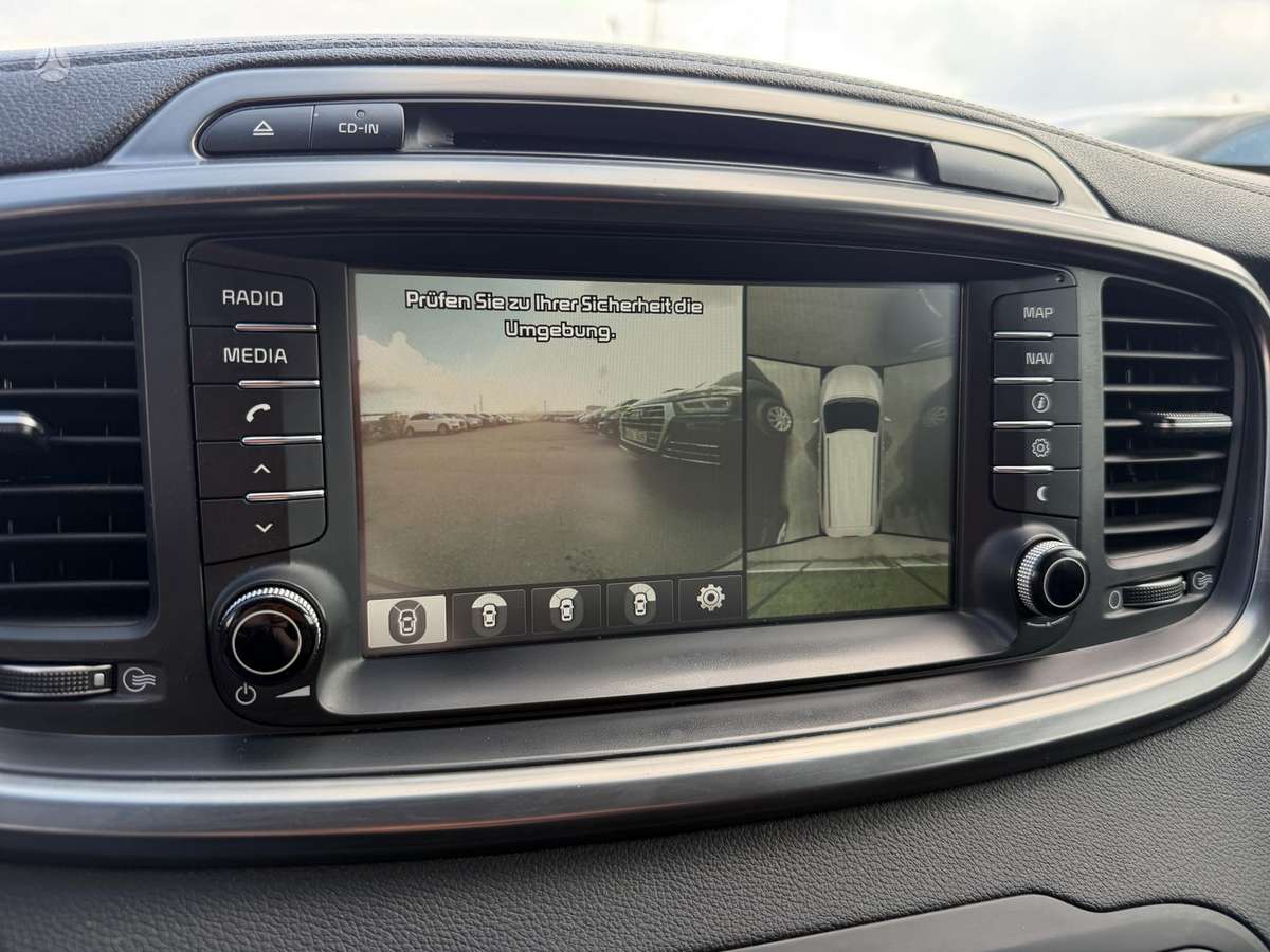 Kia Sorento, 2.2 l., off-road / crossover