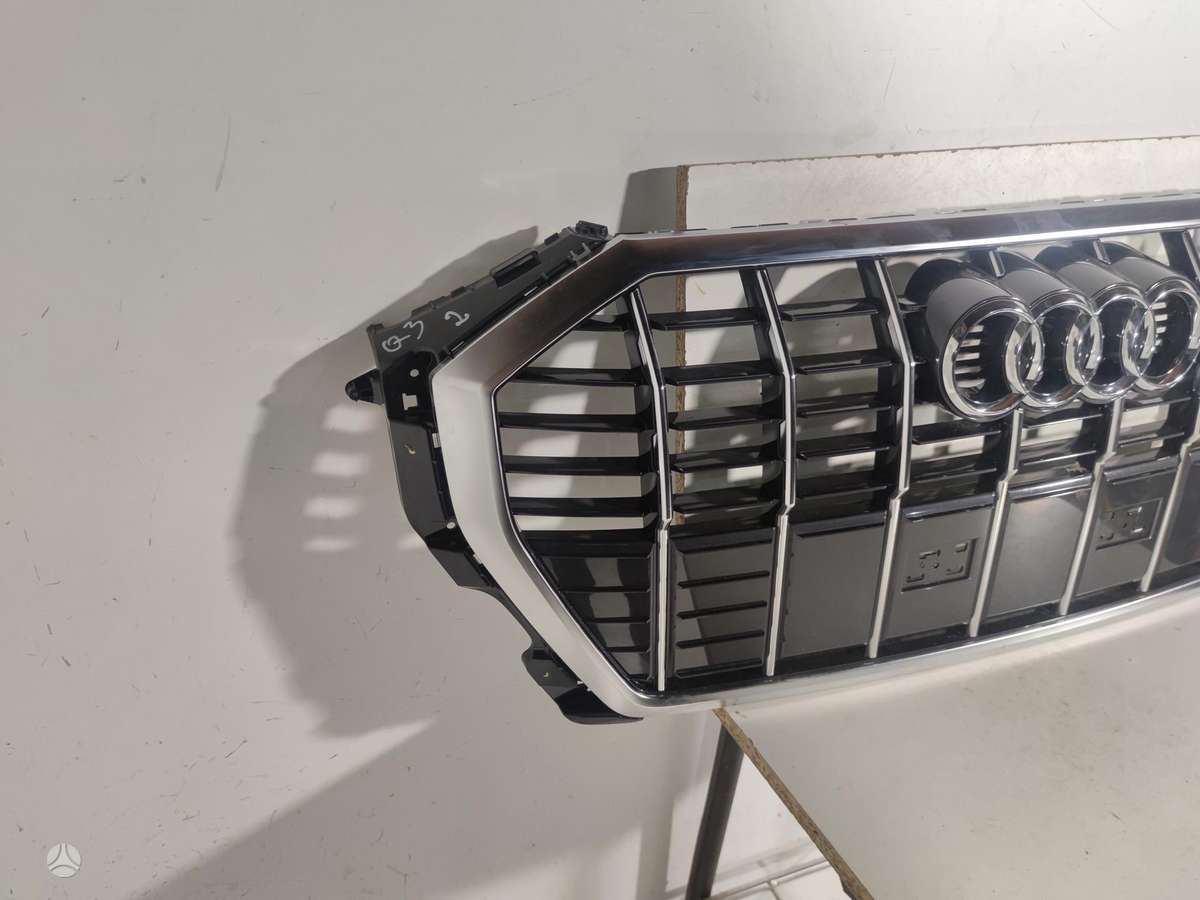 Audi Q3, 83A853651E 83A853651F, front grill