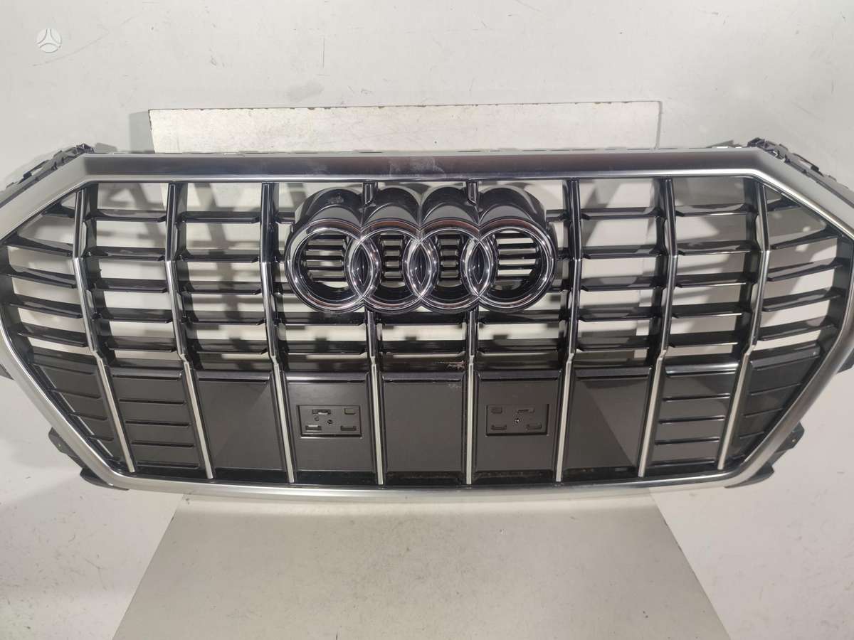 Audi Q3, 83A853651E 83A853651F, front grill