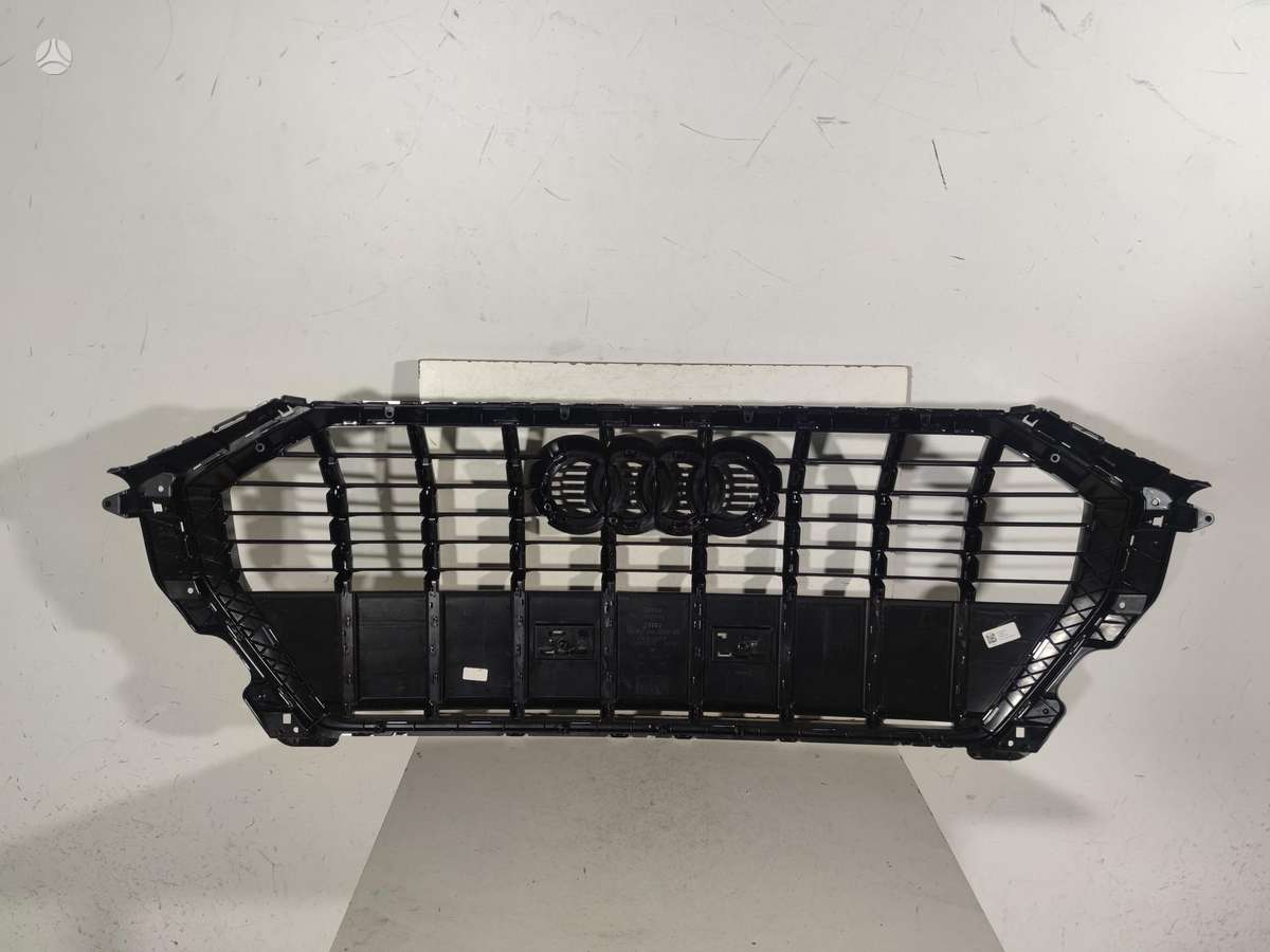 Audi Q3, 83A853651E 83A853651F, front grill