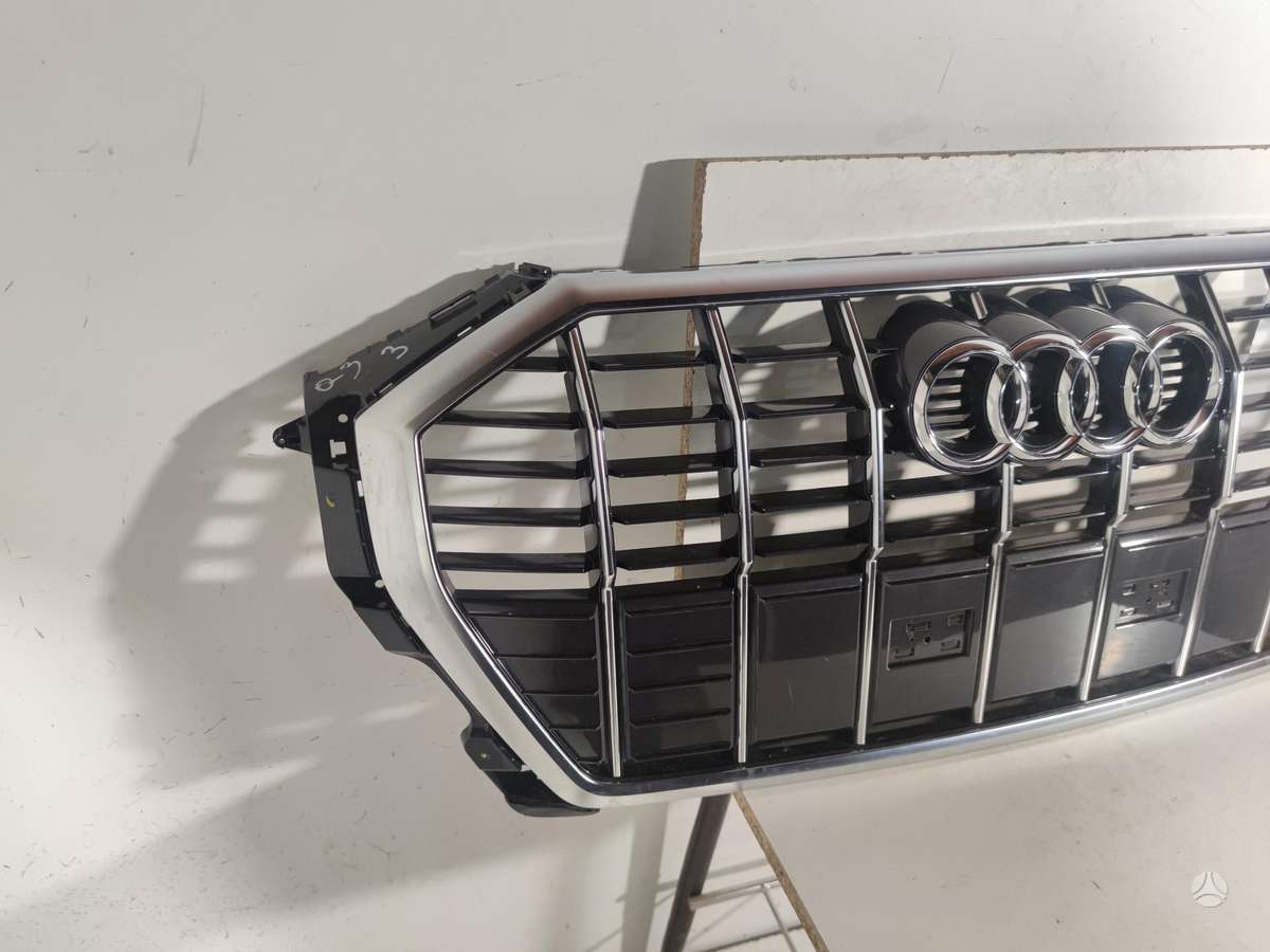 Audi Q3, 83A853651E 83A853651F, front grill