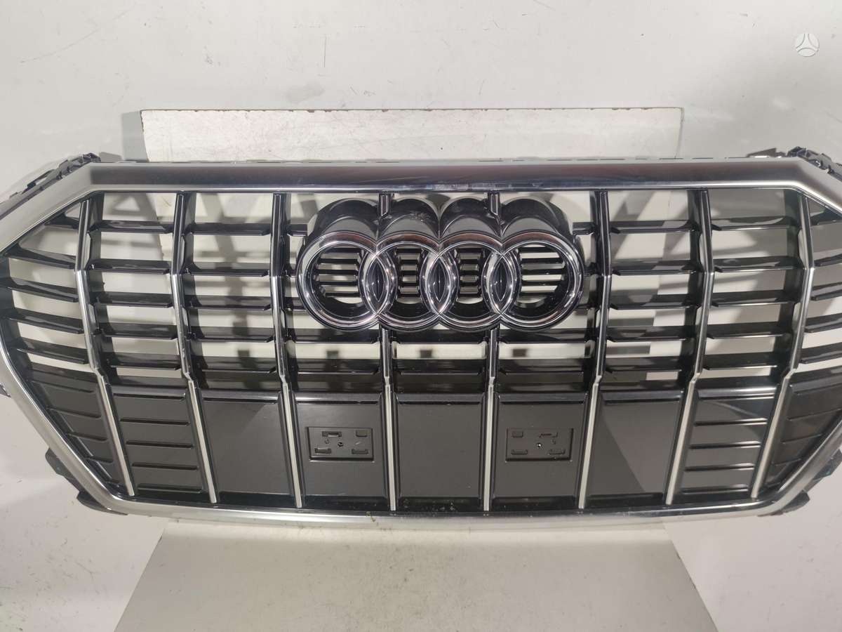 Audi Q3, 83A853651E 83A853651F, front grill