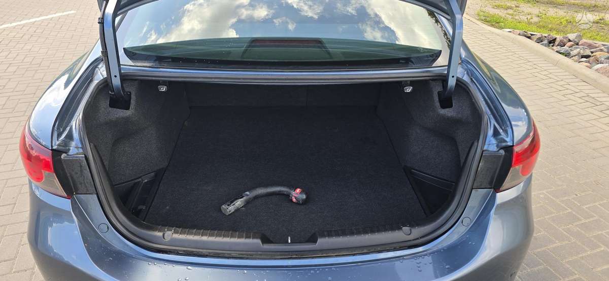 Mazda 6, 2.2 l., sedanas