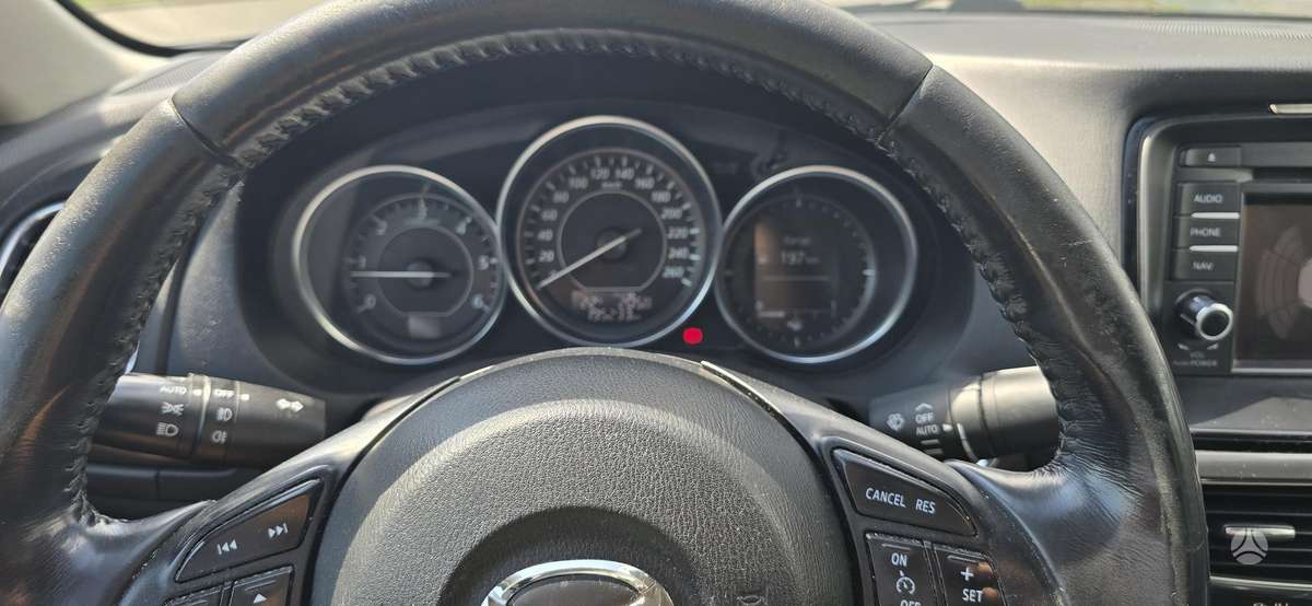 Mazda 6, 2.2 l., Седан