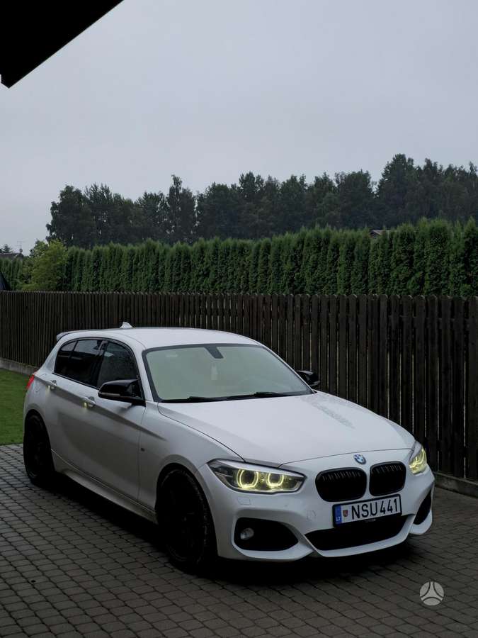 BMW 120, 2.0 l., hatchback