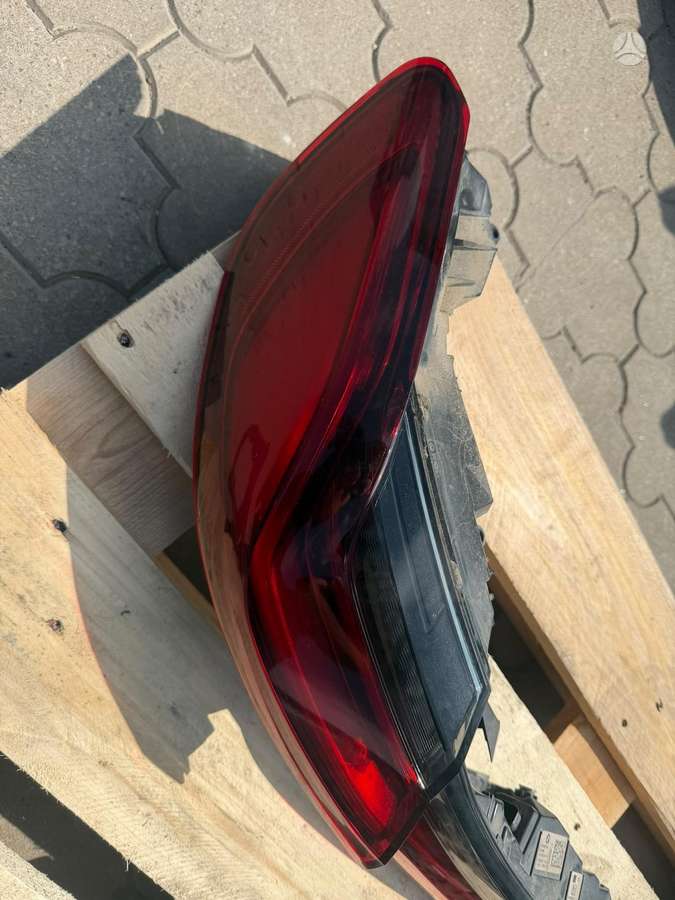 BMW 8 serija Bmw 8 g15 dalys