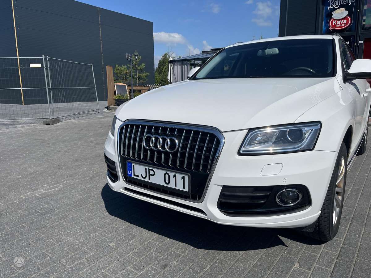 Audi Q5, 2.0 l., off-road / crossover