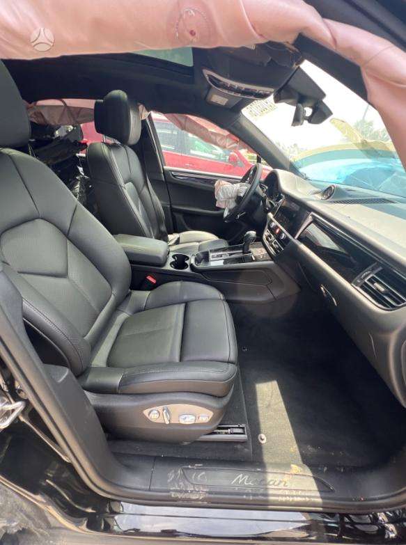 Porsche Macan, 2.0 l., off-road / crossover