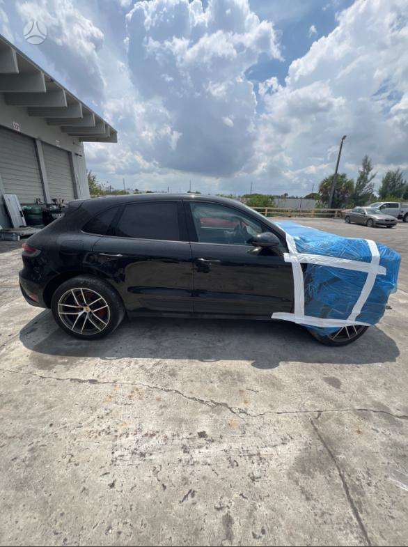 Porsche Macan - 4