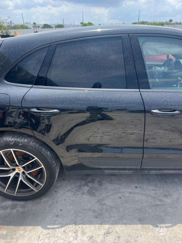 Porsche Macan - 9