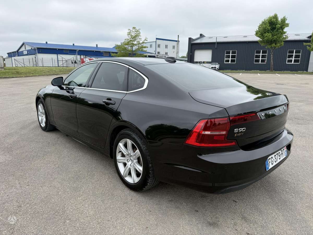Volvo S90, 2.0 l., Седан