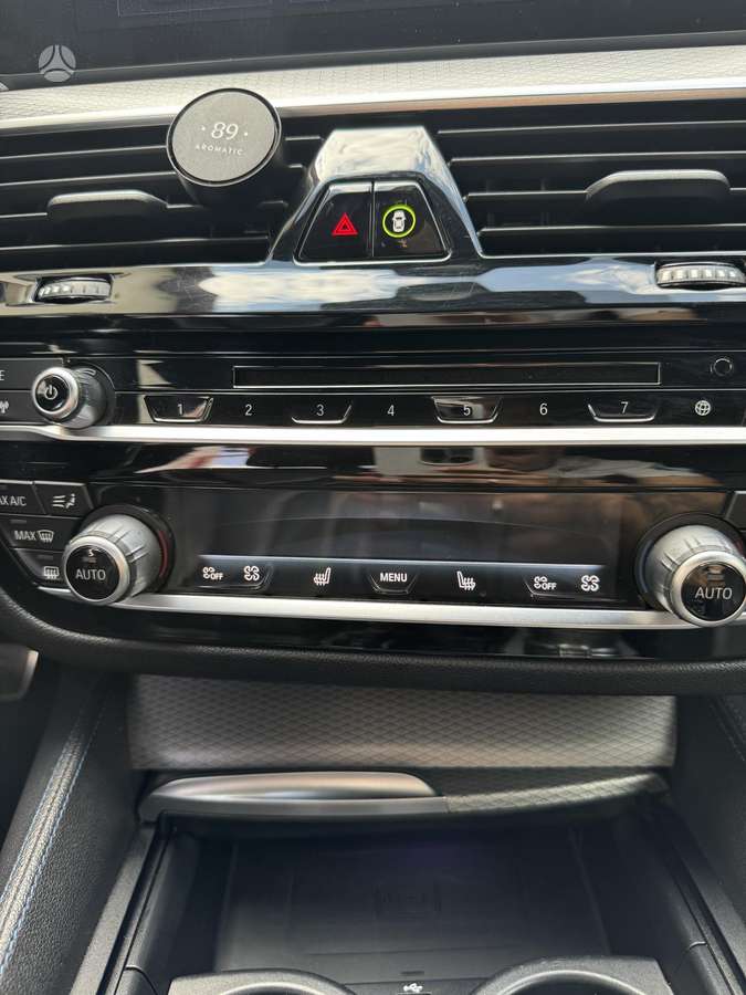 BMW 530, 3.0 l., Седан