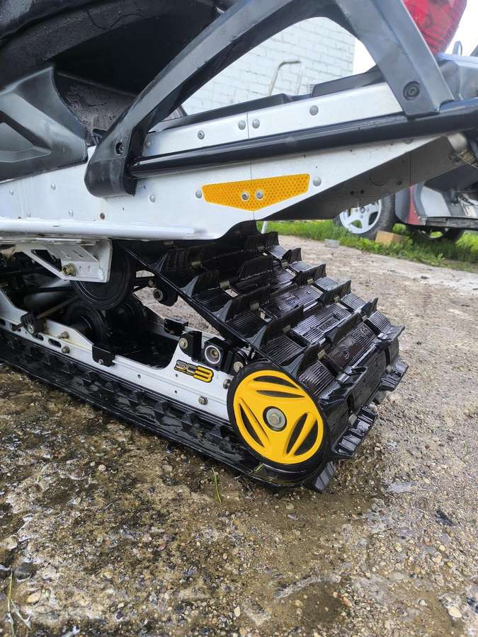 Ski Doo MXZ 600cc, snowmobiles