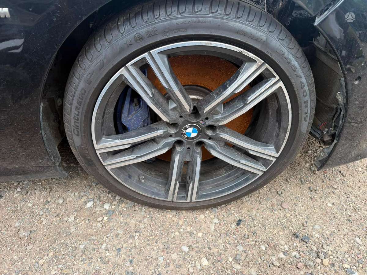 BMW 8 serija Bmw 8 ratai