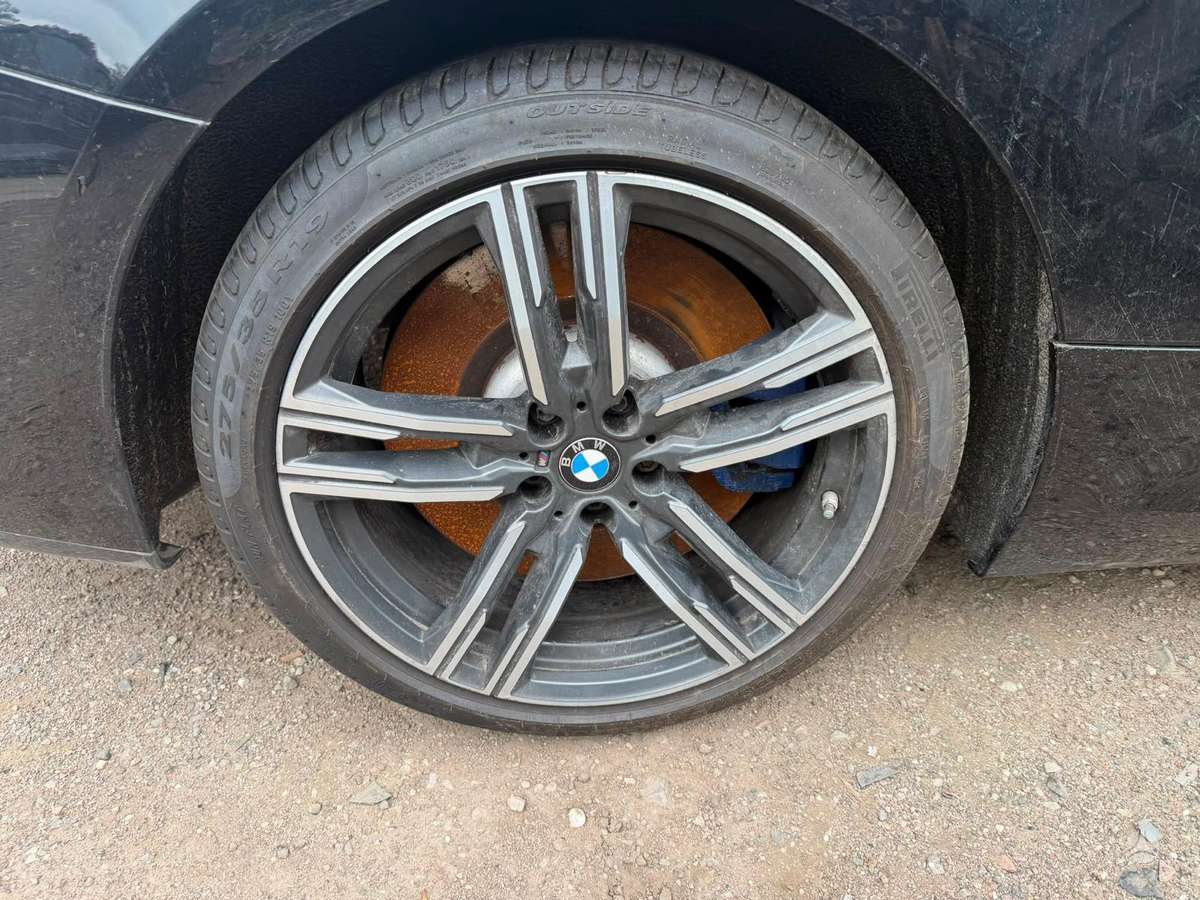 BMW 8 serija Bmw 8 ratai