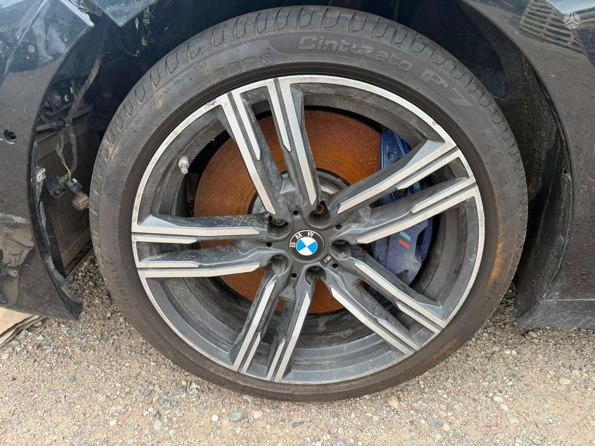 BMW 8 serija Bmw 8 ratai