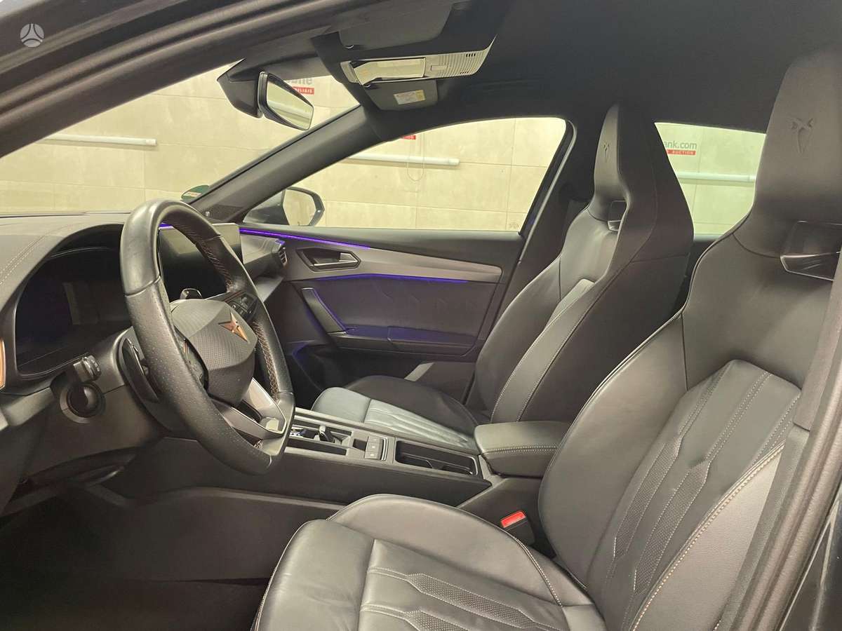 Cupra Formentor, 1.5 l., Минивэн