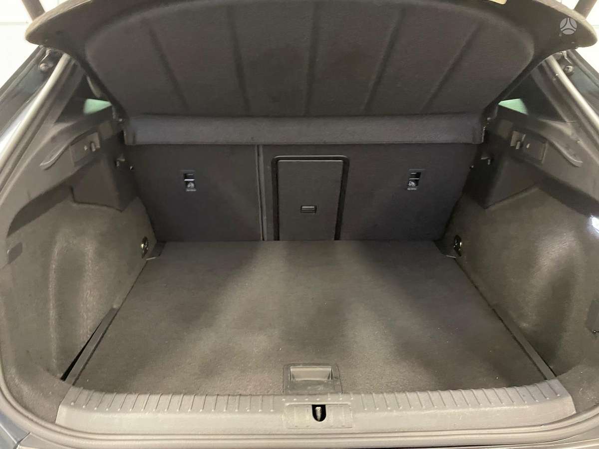 Cupra Formentor, 1.5 l., Минивэн