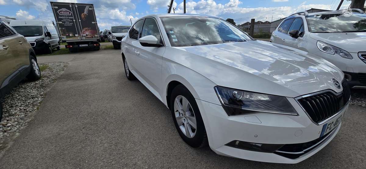 Skoda Superb, 1.6 l., hatchback