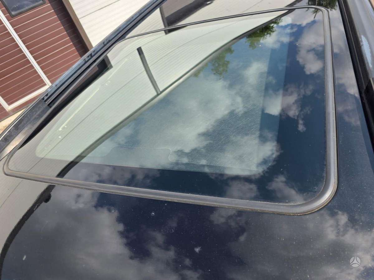 Subaru Forester, 2.0 l., off-road / crossover
