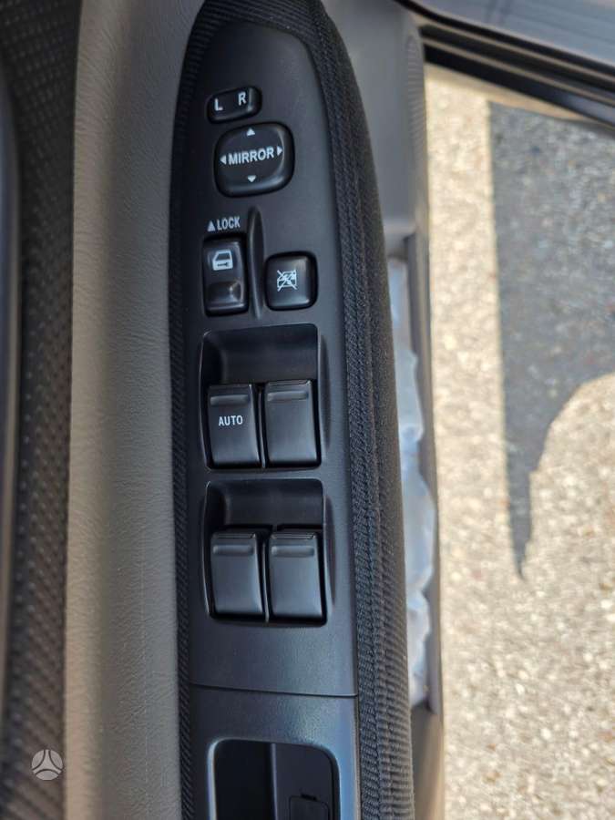 Subaru Forester, 2.0 l., off-road / crossover