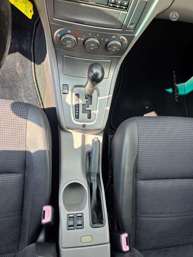 Subaru Forester, 2.0 l., off-road / crossover