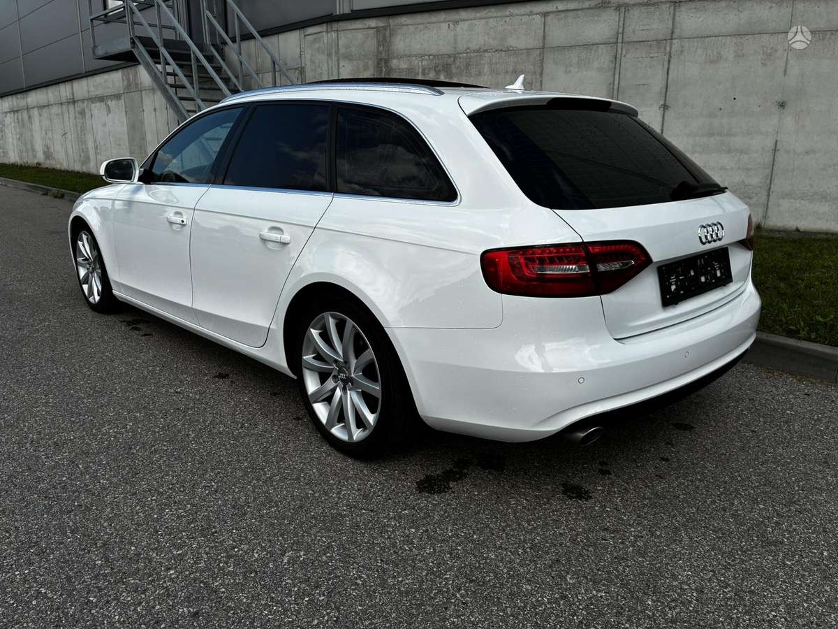 Audi A4, 3.0 l., universalas
