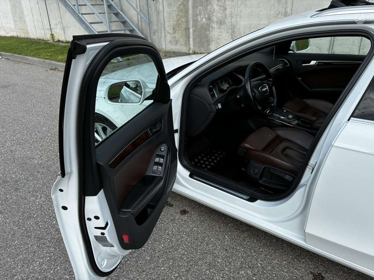 Audi A4, 3.0 l., universalas