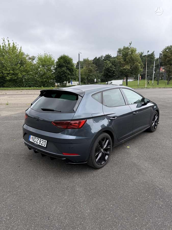 Seat Leon, 1.5 l., hatchback