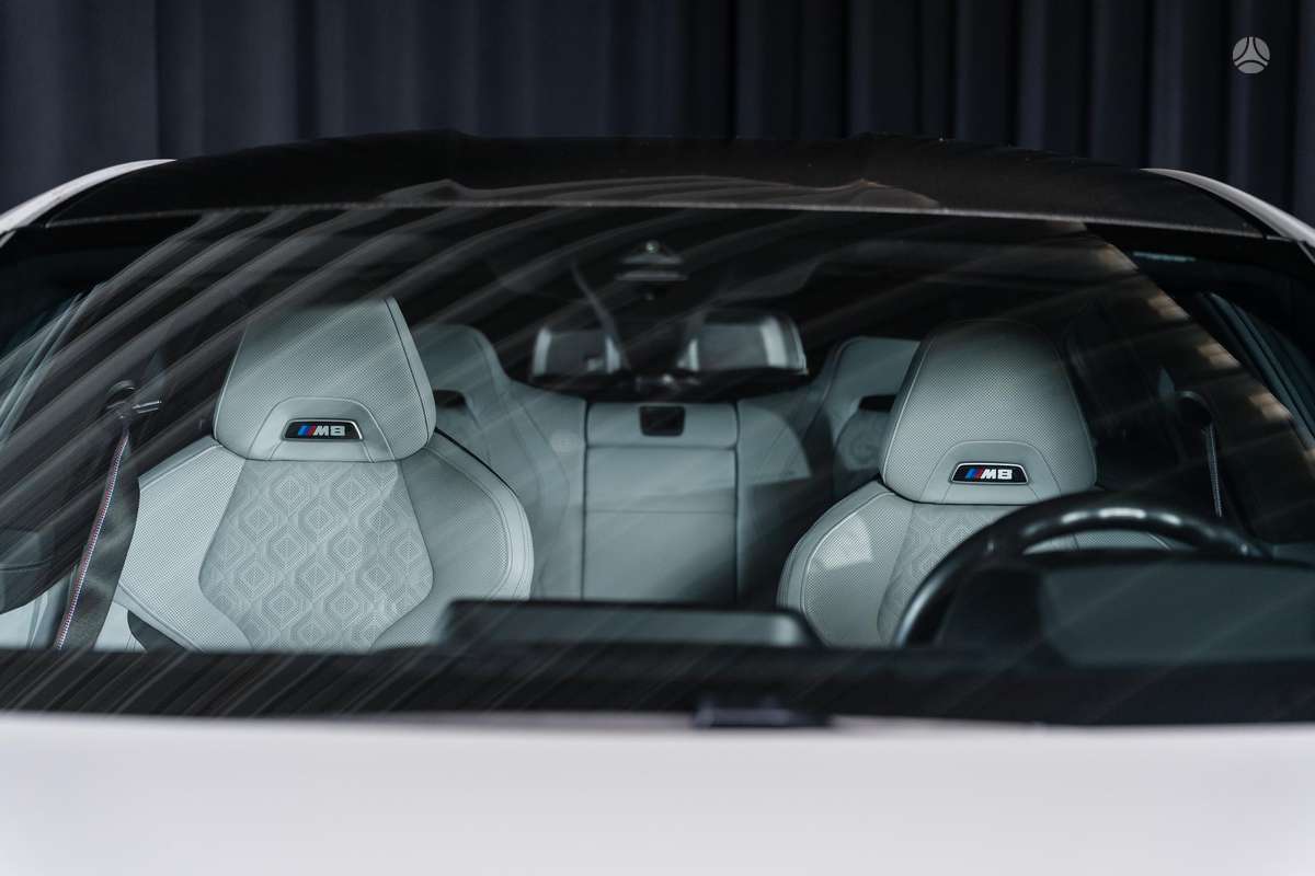 BMW M8, 4.4 l., Седан