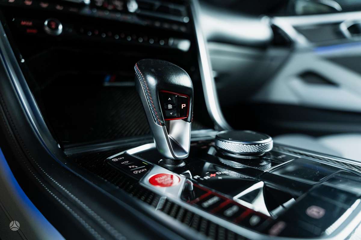 BMW M8, 4.4 l., Седан