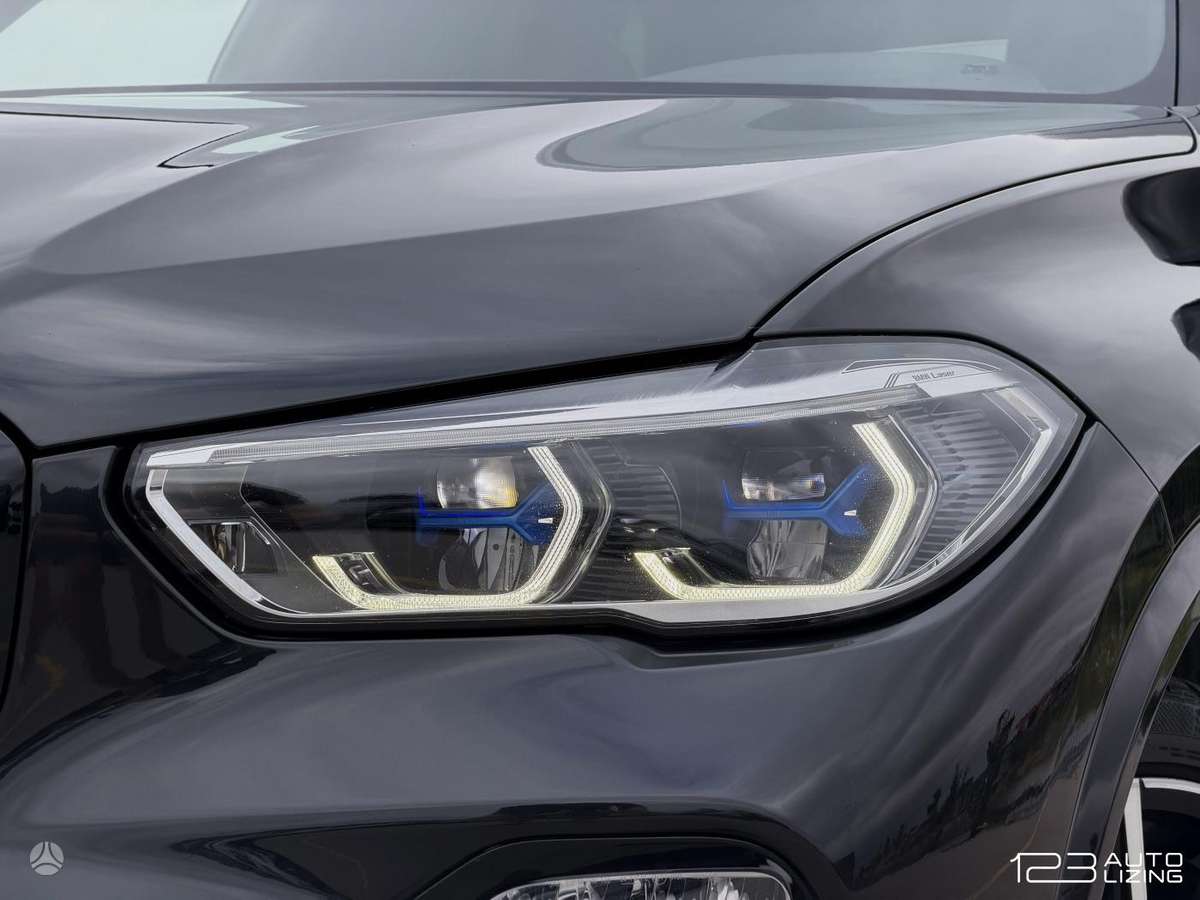BMW X5, 3.0 l., Минивэн